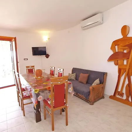Appartement By The Sea Pjescana Uvala - - 20800 Pula